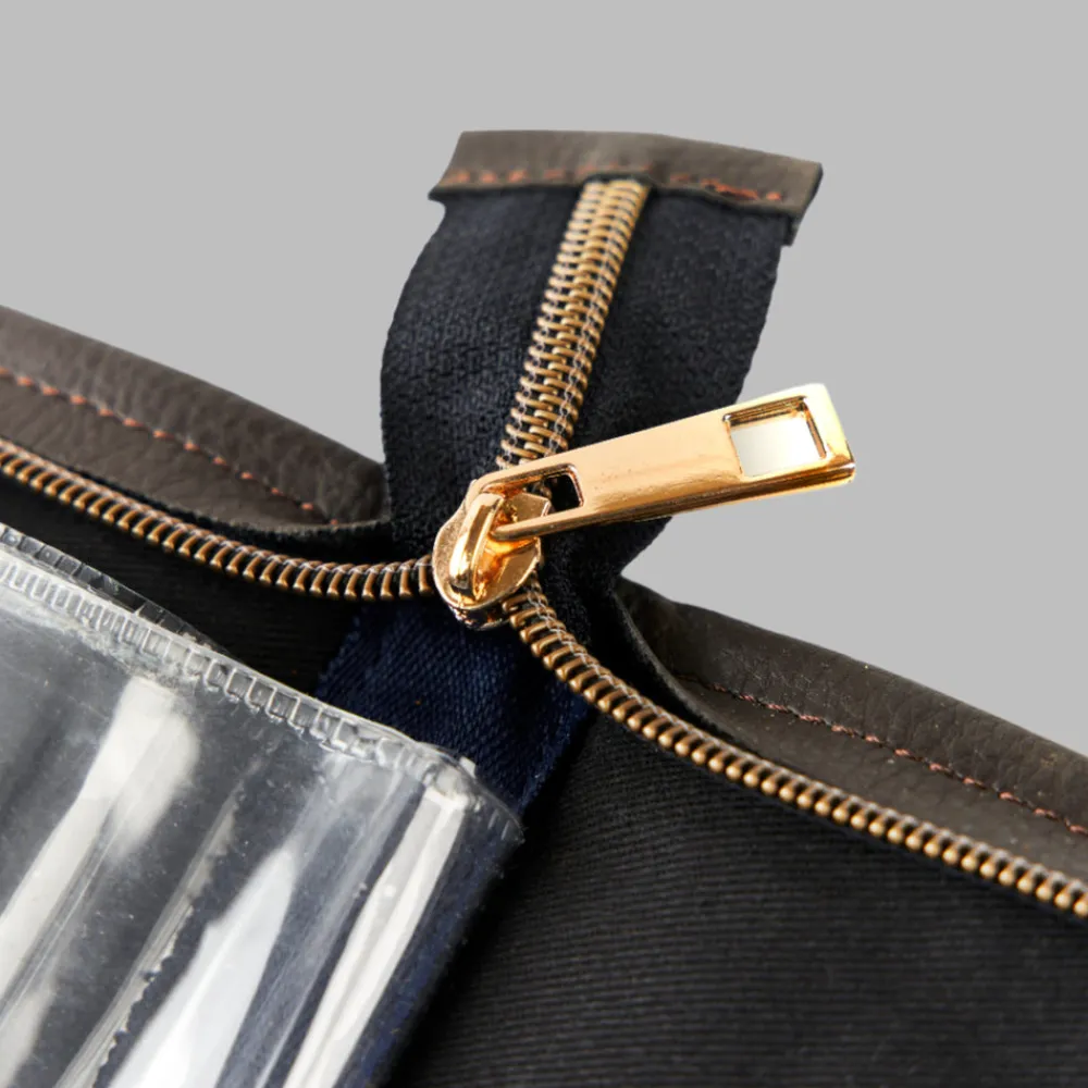 Aubrion Horse Passport Folder^Shires Equestrian Clearance